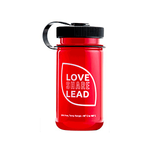 http://www.herbsfortune.com/cdn/shop/products/shaker-bottle-red-with-flat-cap-16-32-oz-by-sunrider-7180562104409_large.png?v=1656978875